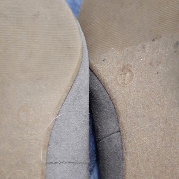 GAP grey suede high back ballerina flats - Picture 8 of 17